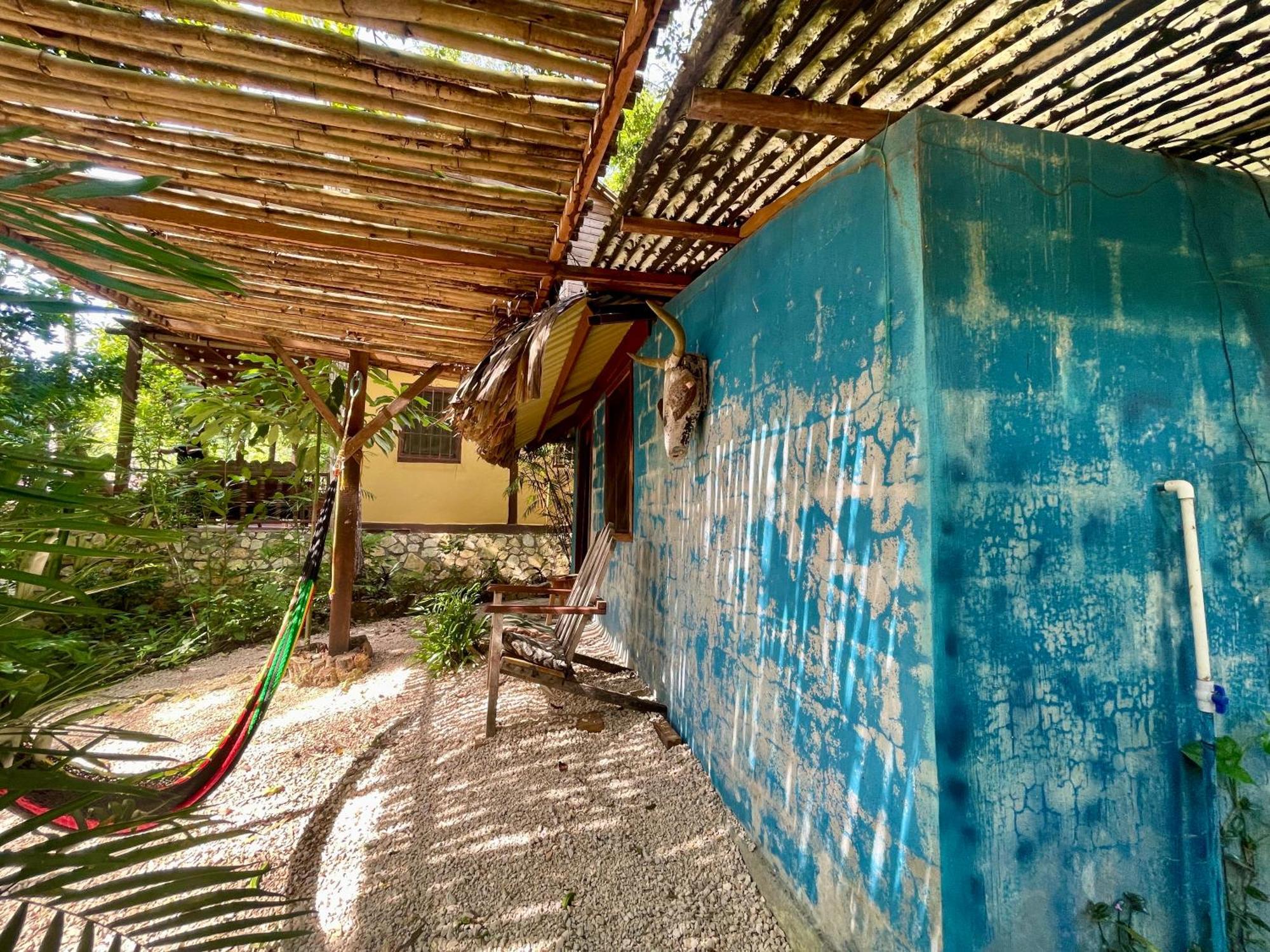 Hotel Mon Ami El Remate Exterior photo